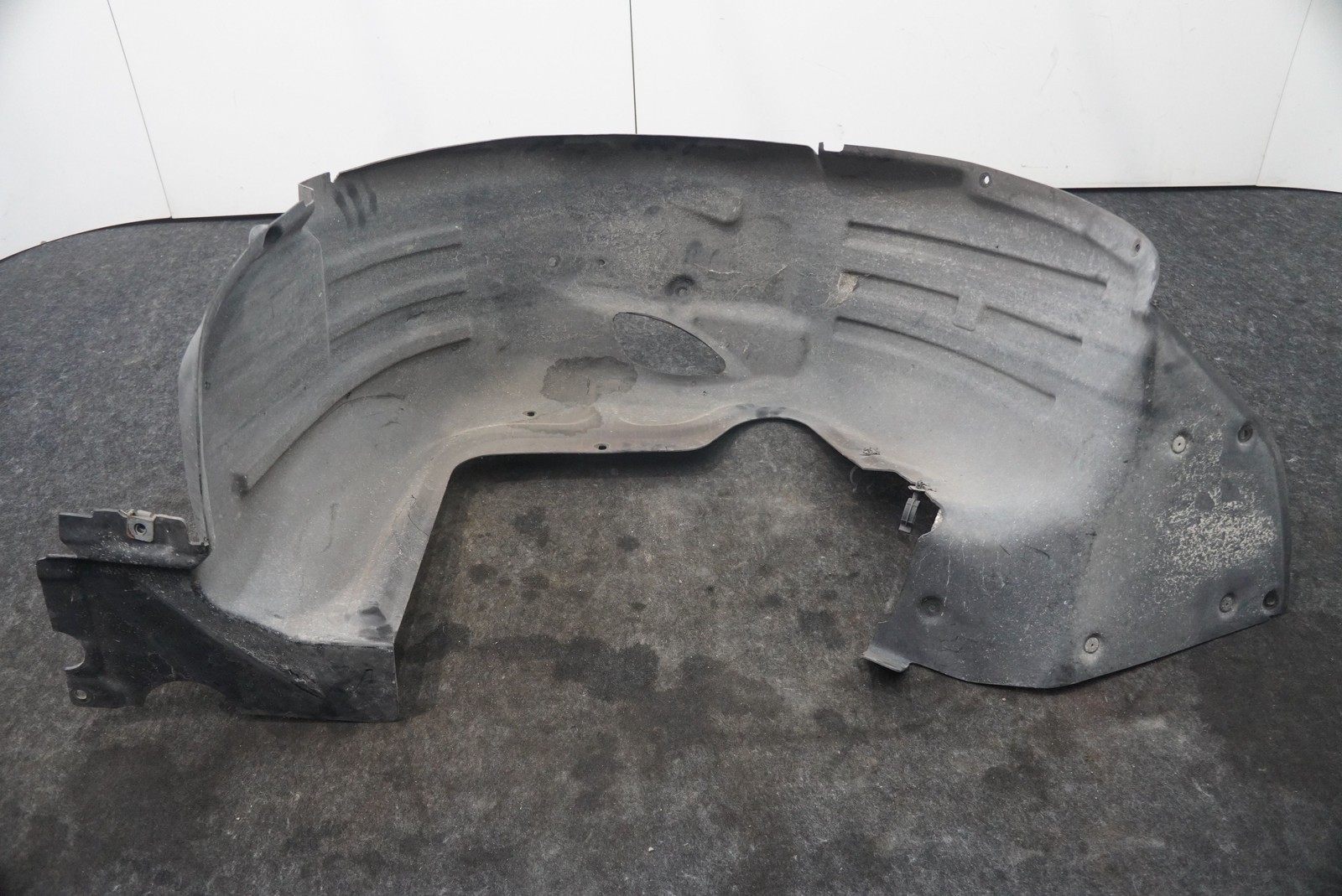 Rear Left Inner Quarter Fender Wheel Arch Well Liner Aston Martin V8 Vantage