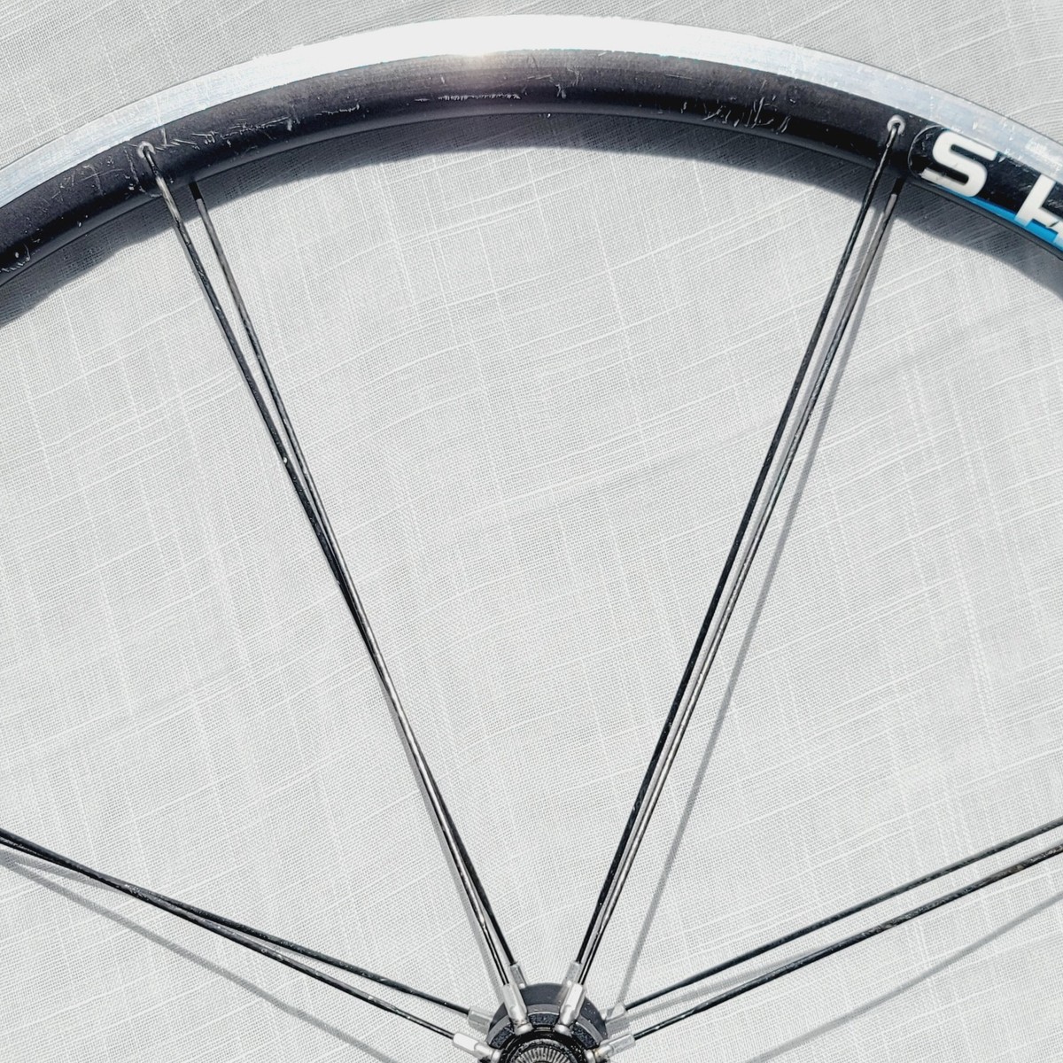 Shimano WH-R535 Front Wheel 700c Clincher 130 x 9mm QR Rim 16