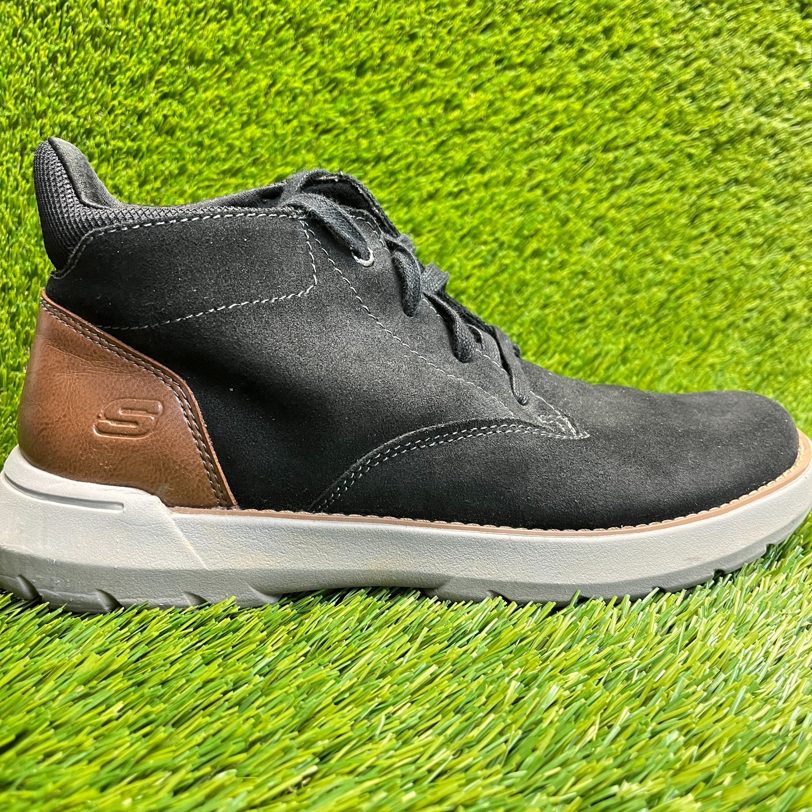 S Size 9.5 Black Brown Lace Up Chukka Ankle Boots