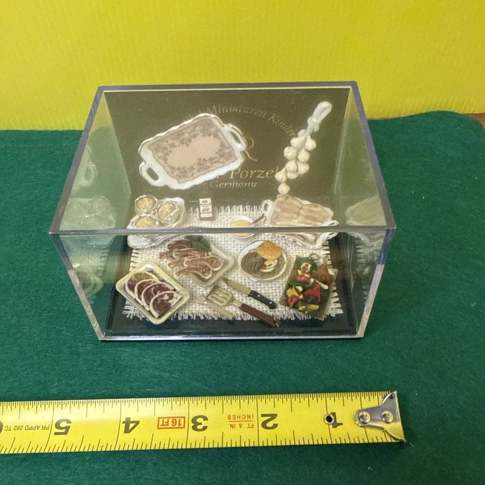 Miniaturas de porcelana Reutter Alemanha • Cena de exibição de alimentos em estojo de acrílico - Imagem 4 de 4