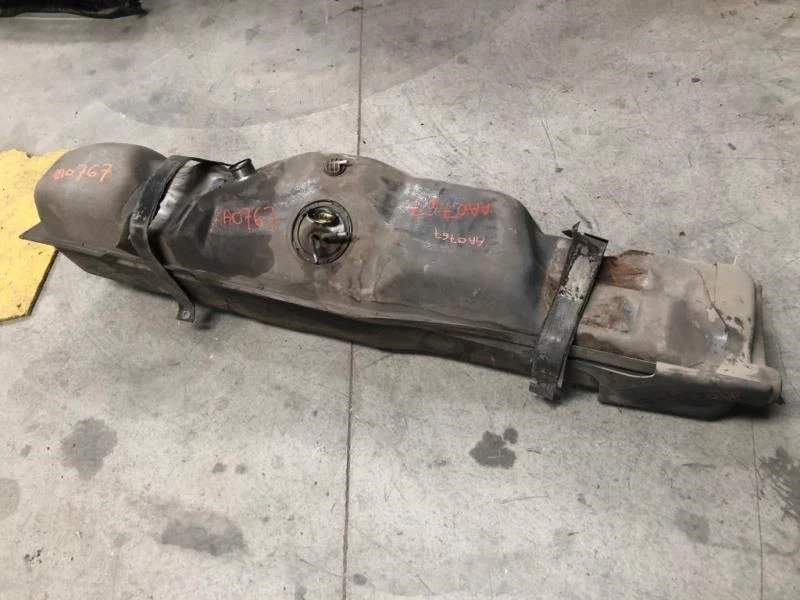 Conjunto de tanque de combustible Ford F250 87-89 7,5 L usado 19 galones platón largo tipo 8 pies Foto 3 de 4