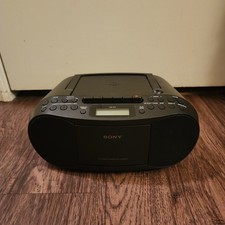Sony CFD-S70 Stereo CD Player Cassette Recorder AM/FM Radio Boombox Tested Works