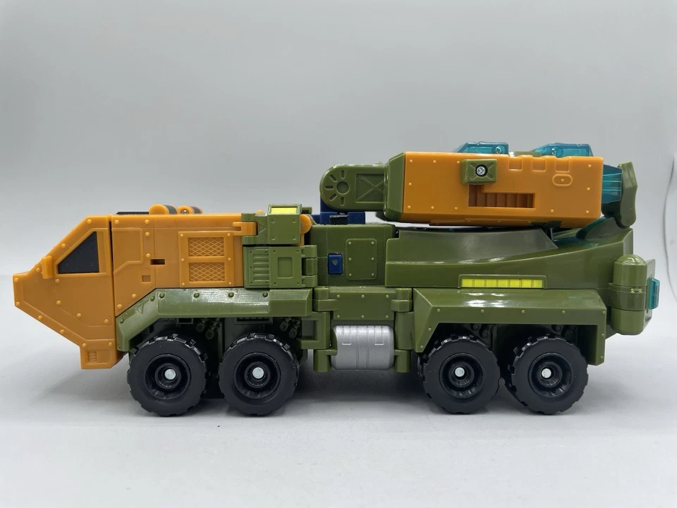 2008 Walmart Exclusive Transformers Animated ROADBUSTER Ultra Magnus Complete - Image 3 of 4