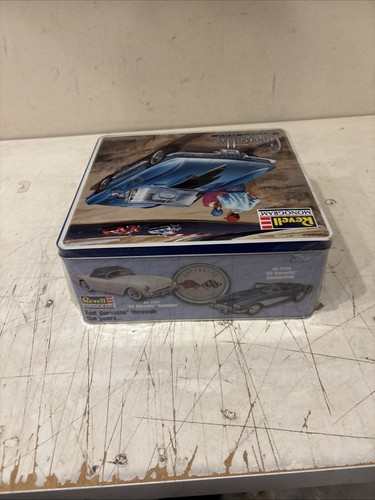 VTG 1967 CORVETTE STING RAY REVELL 1:25 SCALE TIN COLLECTORS Classic SEALED - Picture 4 of 7