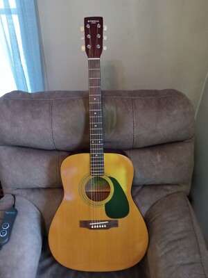 Vintage Yamaha Eterna EF-10 Acoustic Guitar With Nice Thick TKL Gig Bag