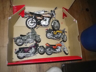 Lot De Motos Miniatures Polistil - Occasion, Pour Collection Ou Jeu