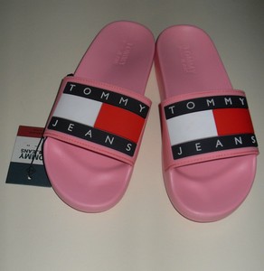 tommy jeans flag slides