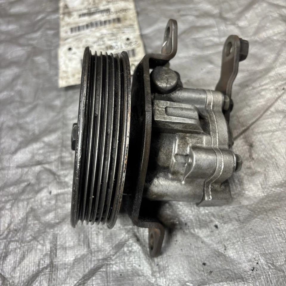 Насос гидроусилителя руля 2002 Nissan Altima 2,5 л 49110-8J000 - Изображение 4 из 4