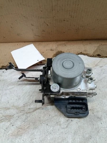 Conjunto de piezas de freno antibloqueo tracción trasera para Infiniti Q60 190204 18-19 Foto 3 de 4