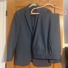 Kenneth Cole Mens Slim fit 2 Piece Suit 40 R / 33 Waist Navy Blue Solid Stretch