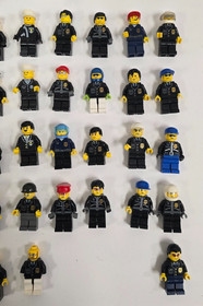 LEGO CITY: Police Headquarters (7744) Lot 108 Figures 60021 7034 7288 + Extras