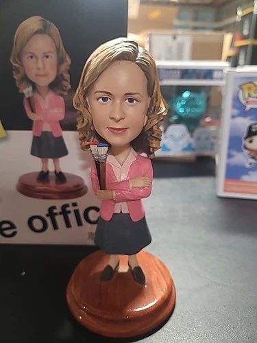 THE OFFICE PAM BEESLEY BOBBLEHEAD NBC UNIVERSAL LIMITED EDITION W/ BOX