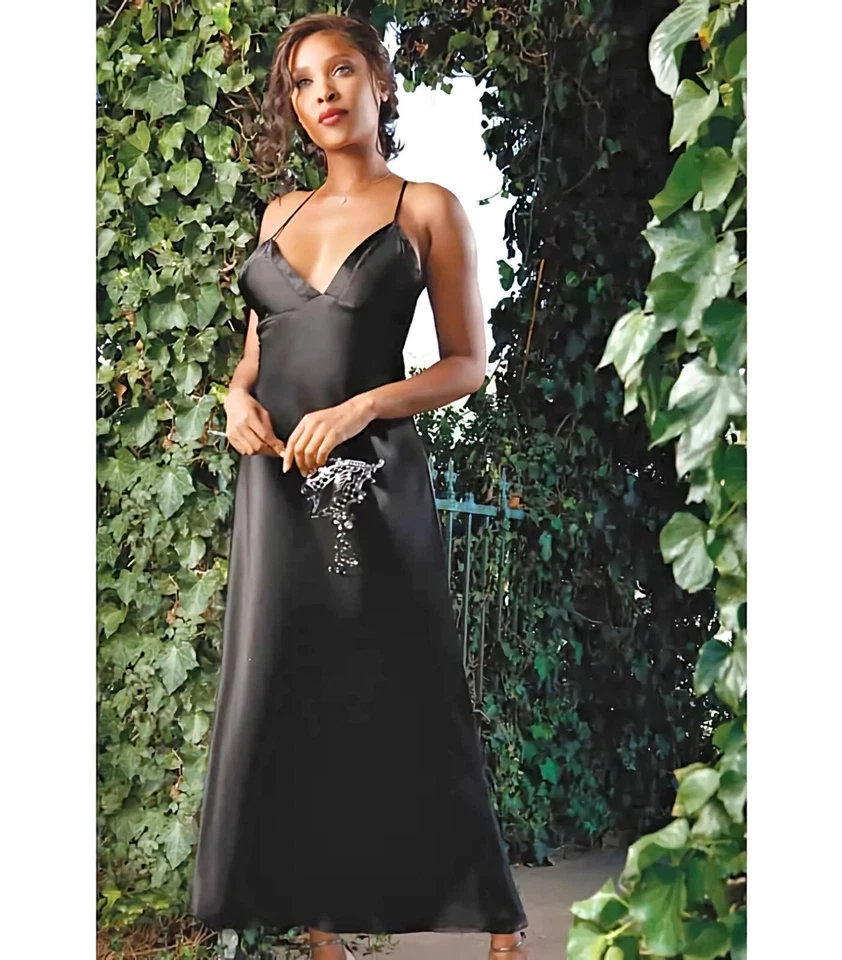 Sexy Camisón Mujer Grande Negro Elastizado Satén Largo Sedoso Pierna Alta Abertura Foto 4 de 4