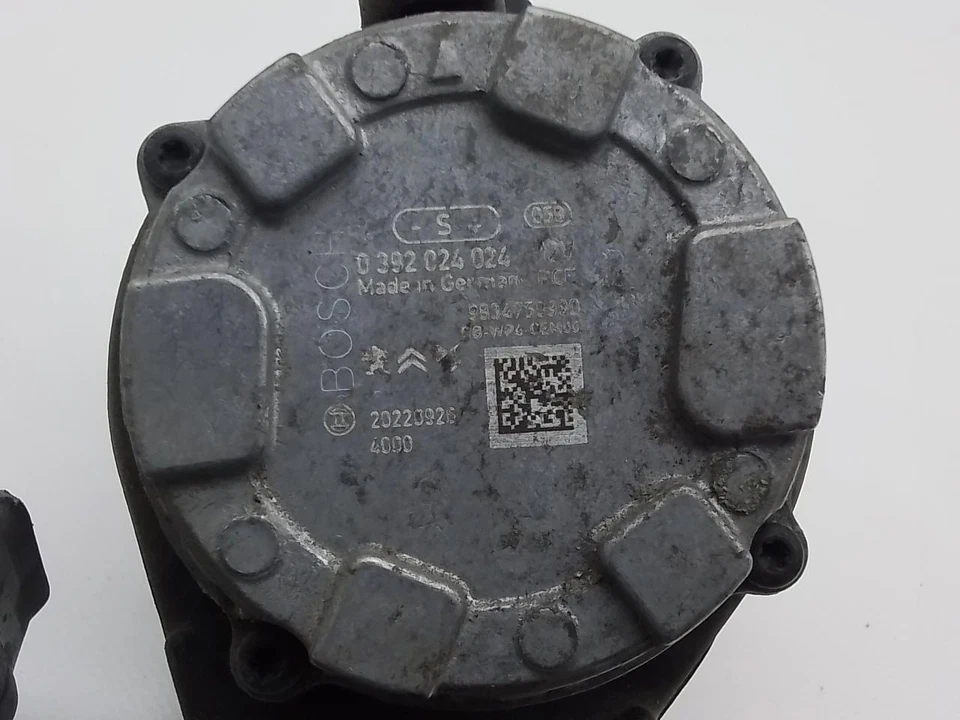 Citroen BERLINGO MOD.2012- Bomba de agua adicional bomba de agua 0392024024 Foto 4 de 4