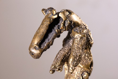Fu Vintage Bronze Abstract Sculpture on Wood Base - 第 6/9 張圖片