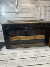 Vintage WOOD STEAMER TRUNK chest coffee table storage box antique old loft decor