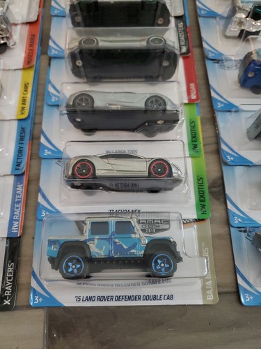 Hot Wheels Walmart Exclusive 2019 Zamac Complete Set of 18 Cars - Picture 7 of 10