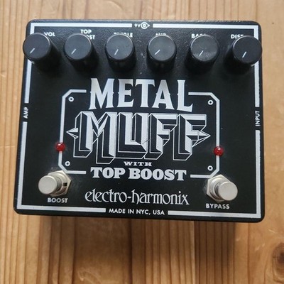 Electro-Harmonix Metal Muff mit Top Boost Effektpedal