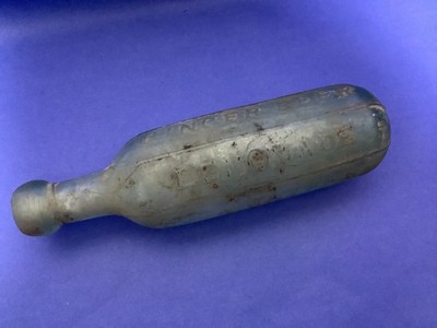 Old Vintage Lemonade Ginger Beer Bottle, Soda Water. Luton Beds Glass Bottle CB8