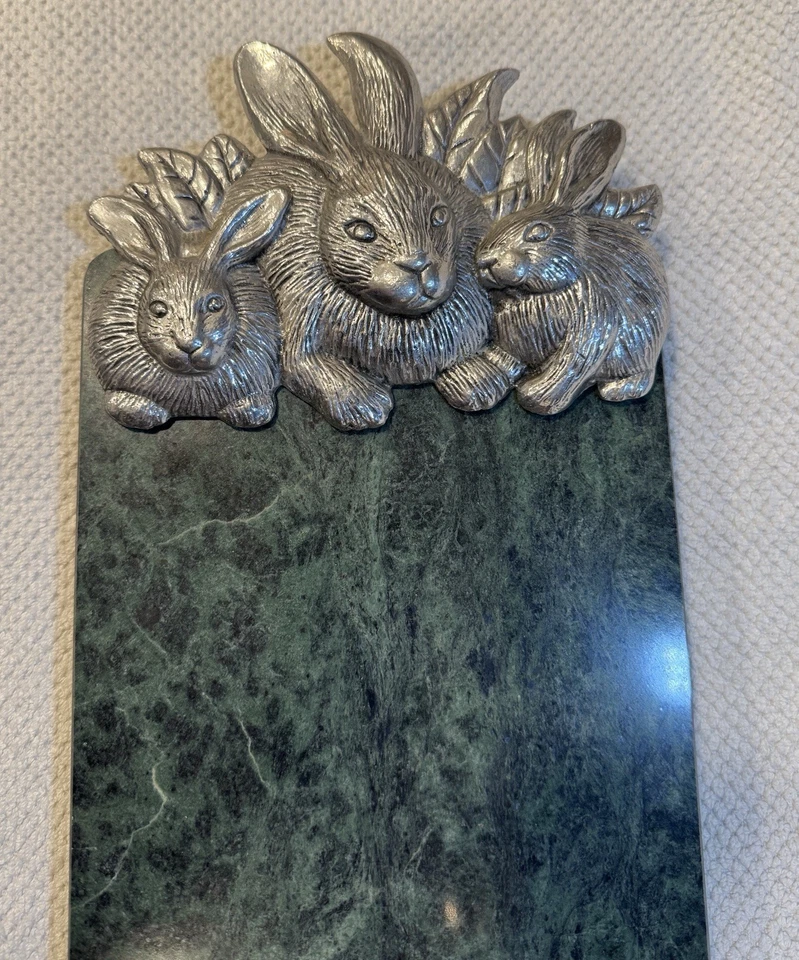 1986 ARTHUR COURT Rabbit Bunny Green Marble Cheese Cutting Board Serving Tray - Image 3 of 4