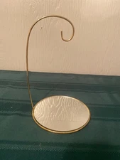 Tripar Gold Metal 8" x 5.5" Ornament Display Hanger with Mirror Base