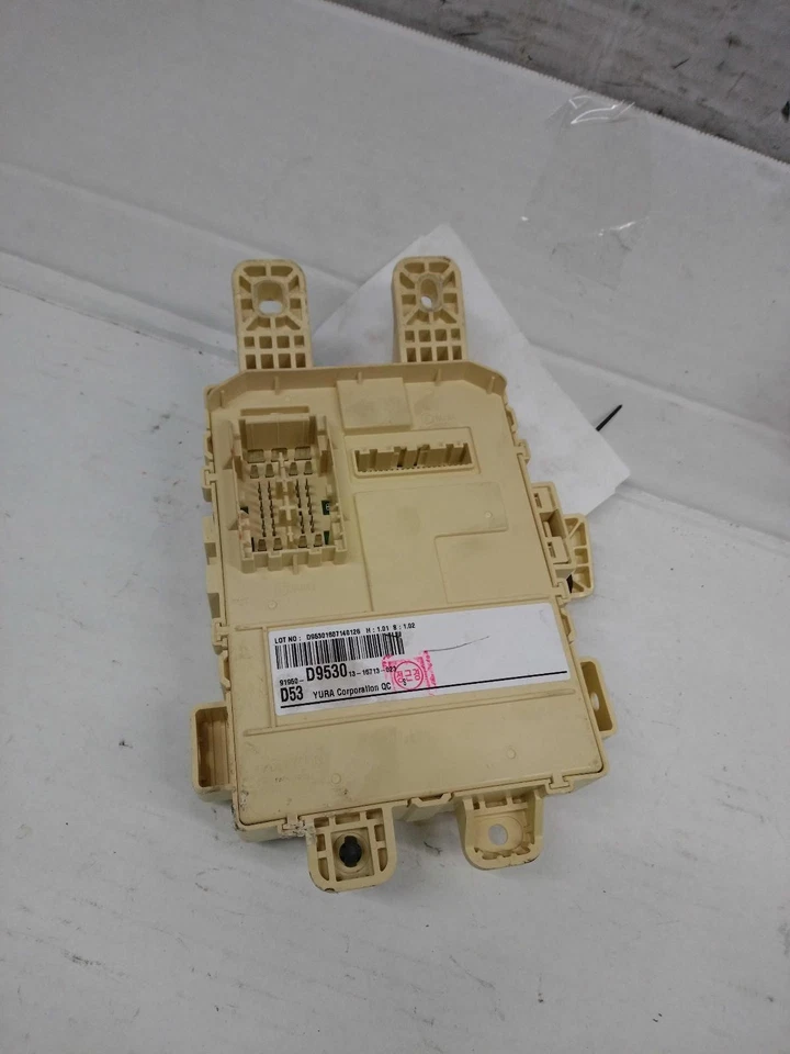 2017 KIA Sportage Body Control Module OEM 95400D9700 76K Miles Silver - Изображение 2 из 4