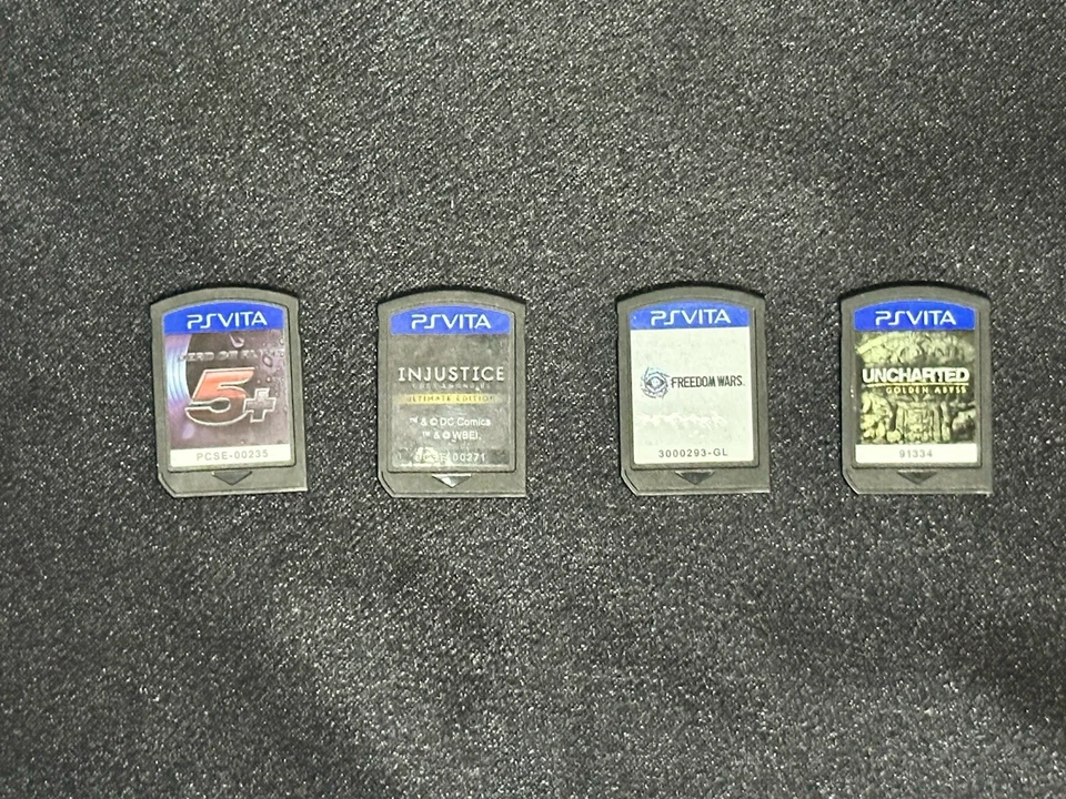 Лот товаров с играми SONY PS VITA; Dead Or Alive 5, Batman, Injustice, Uncharted, - Изображение 2 из 2