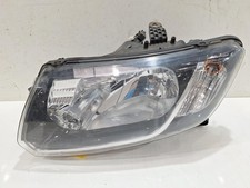 2016 DACIA SANDERO STEPWAY Passengers Left Front Halogen Headlight 260600900R