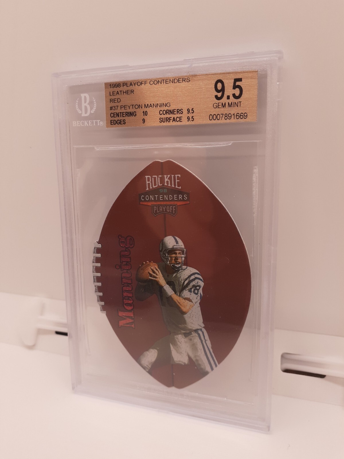 1998 Playoff Contenders - Leather Red #37 Peyton Manning (RC) BGS 9.5 1-10