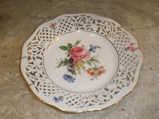 VINTAGE HASSENPFLUG AUSTRIA FLORAL DECORATIVE PLATE 10.5"