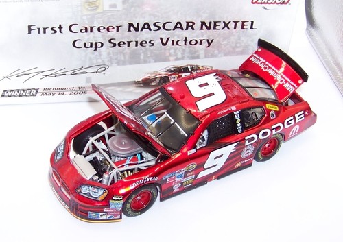 1:24 ACTION 2005 #9 DODGE RICHMOND RACED WIN KASEY KAHNE LIQUID COLOR 1/1056 - Picture 3 of 9