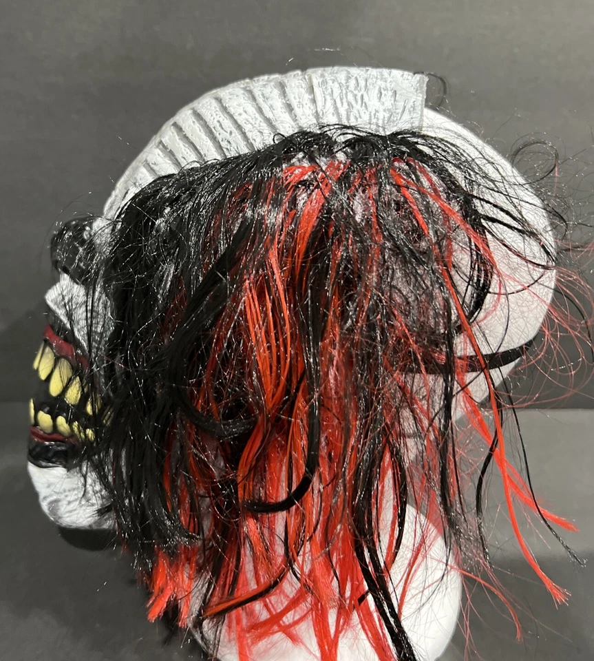 Máscara de Halloween de payaso de carnaval asesino aterrador con suéter de látex de cabello rojo/negro Foto 4 de 4