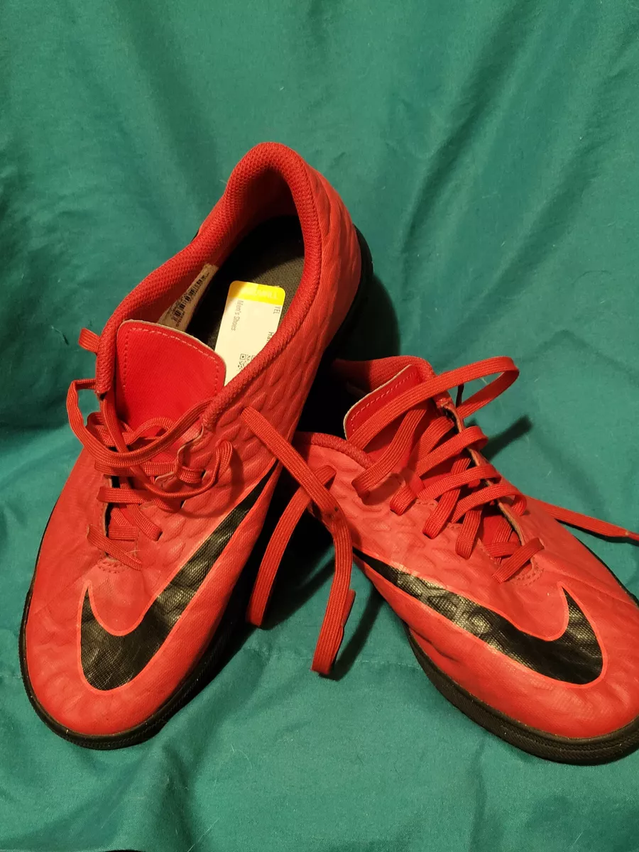 Nike hypervenom x top indoor soccer shoes