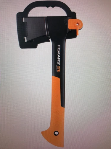 Fiskars X7 Hatchet Lightweight Wood Splitter for Small to Medium Size Kindling w