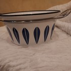Vtg Mid-Century MCM Catherineholm Blue White Lotus Enamelware pot — photo 3