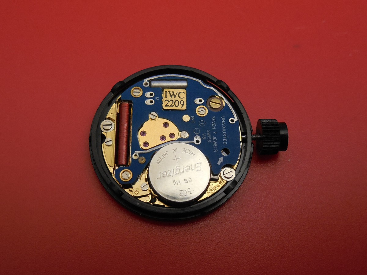 IWC SCHAFFHAUSEN INTERNATIONAL WATCH COMPANY 2209 QUARTZ IWC SCHAFFHAUSEN INTERNATIONAL WATCH COMPANY 2209 QUARTZ