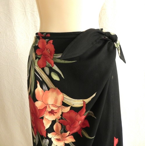 Maxi falda Tommy Bahama 2 piezas con botones manga corta/envolvente seda floral talla S - Imagen 7 de 11