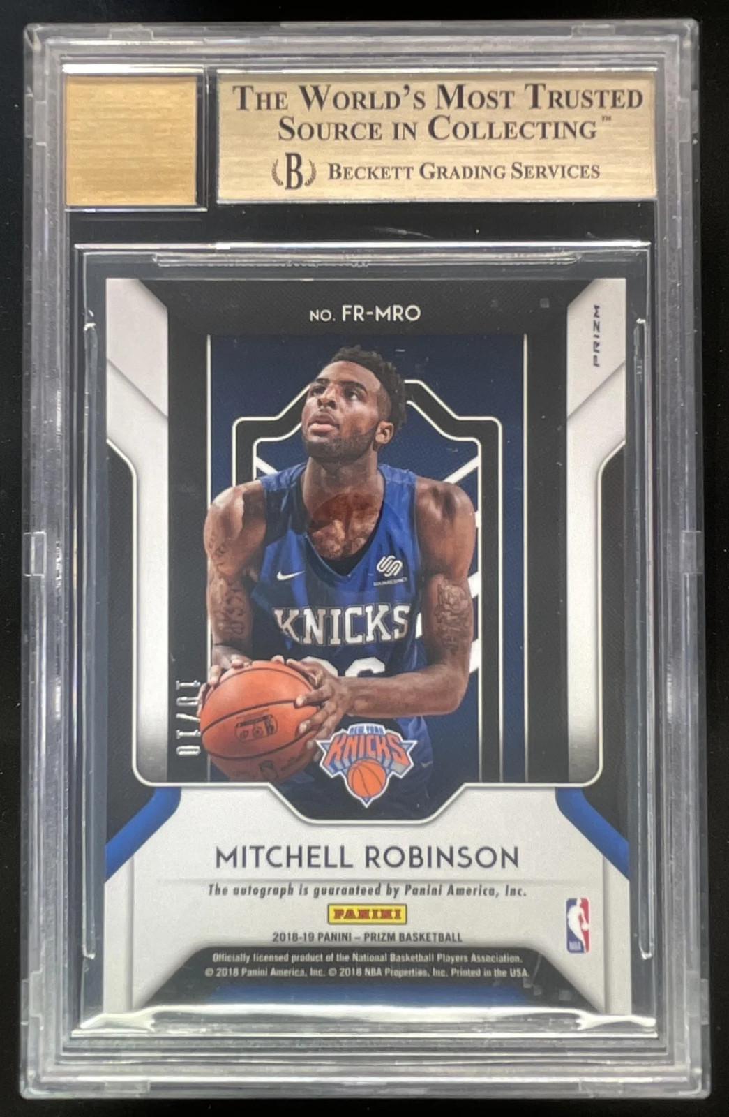 2018-19 Prizm Fastbreak Rookies Gold Prizm Mitchell Robinson RC Auto /10 BGS 9.5 view 2