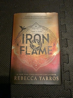 Rebecca Yarros Iron Flame (Wing and Claw Collection) (Hardback) Empyrean