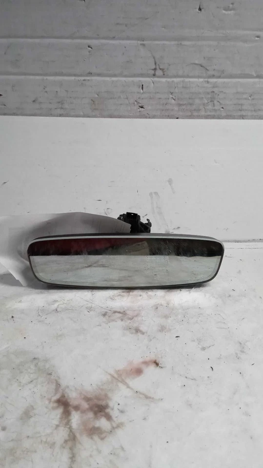 Espejo retrovisor interior delantero central usado se adapta a: Audi S3 2017 con dimmi automático Foto 2 de 4