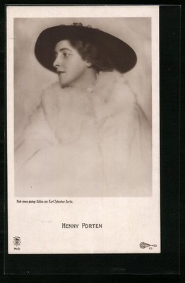 Postcard actress Henny Porten in noble fur looking aside 