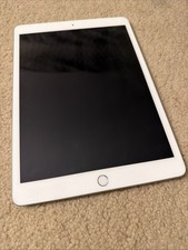 Apple A2200 iPad 7th Gen 2019 Wi-Fi/Cellular 32GB Space Gray Good- Unlocked 