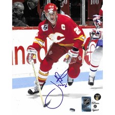 Joe Nieuwendyk Autographed Calgary Flames 8X10 Photo