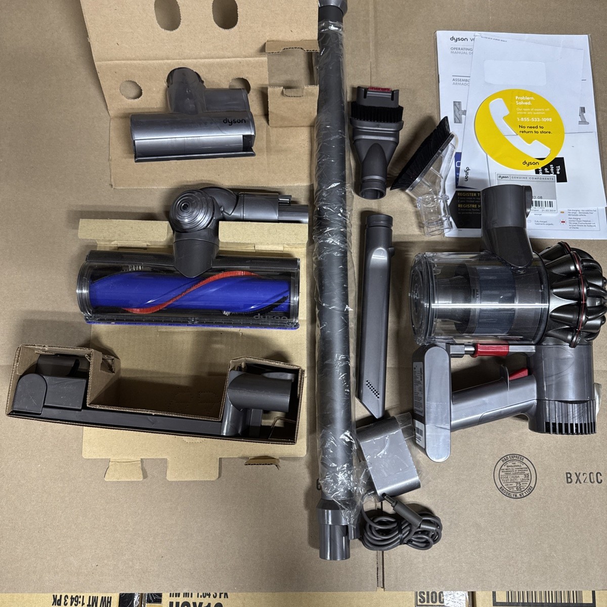 Dyson V6 Motorhead（付属品全て込み）定価65.780円 Amazon | ダイソン ヘッド V6 用 ソフトローラークリーナー