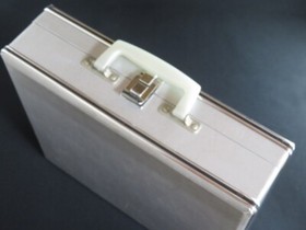 RARE Nintendo Famicom Attache Case Carrying Console Cartridge Bag Silver Japan 1