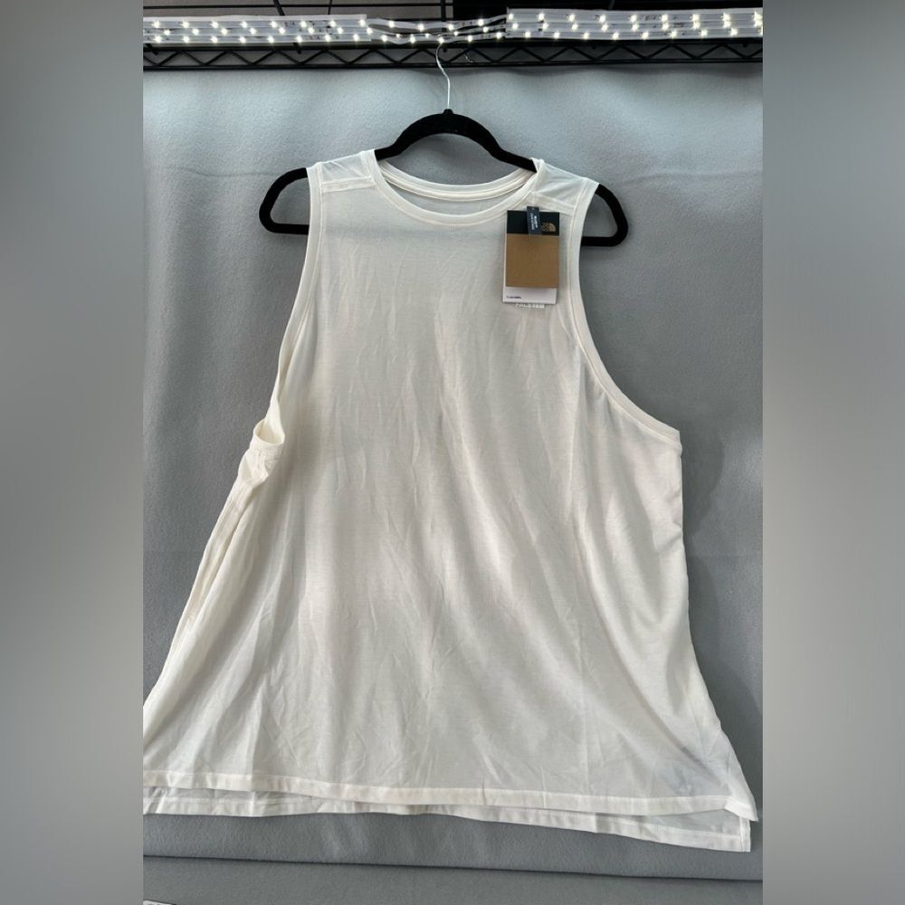 North Face Gardenia White Wander Slit Back Tank Top