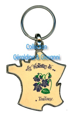Vintage Schlüsselanhänger Les Violettes de Toulouse Made In France Gille Danville
