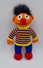 Ernie Stofftier, Original aus der Sesamstr. TV Kuscheltier Pl&uuml;schtier ca. 28cm