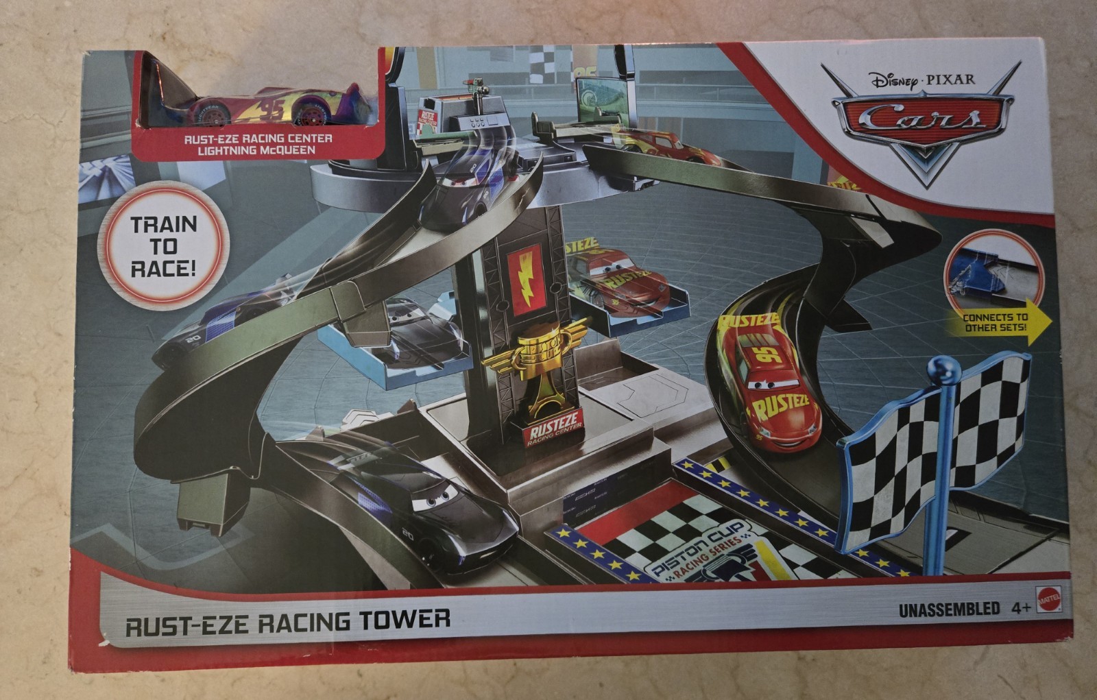 S Mattel Rust-eze Racing Tower  Playset Gjw42