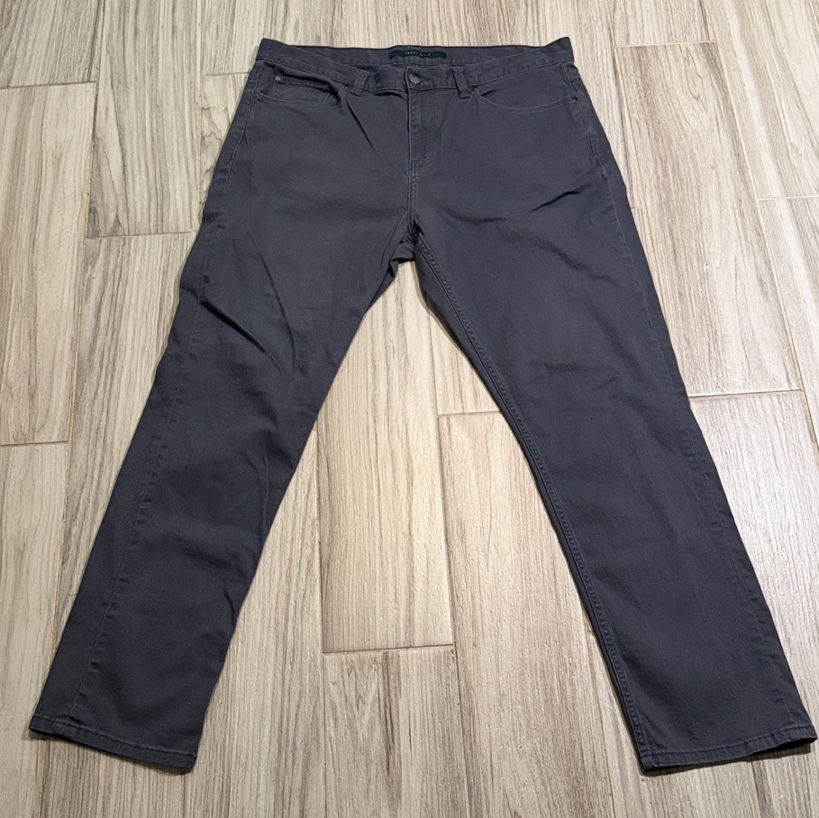 Perry Ellis Men’s Charcoal Gray Chino  Pants Size 38 X 32
